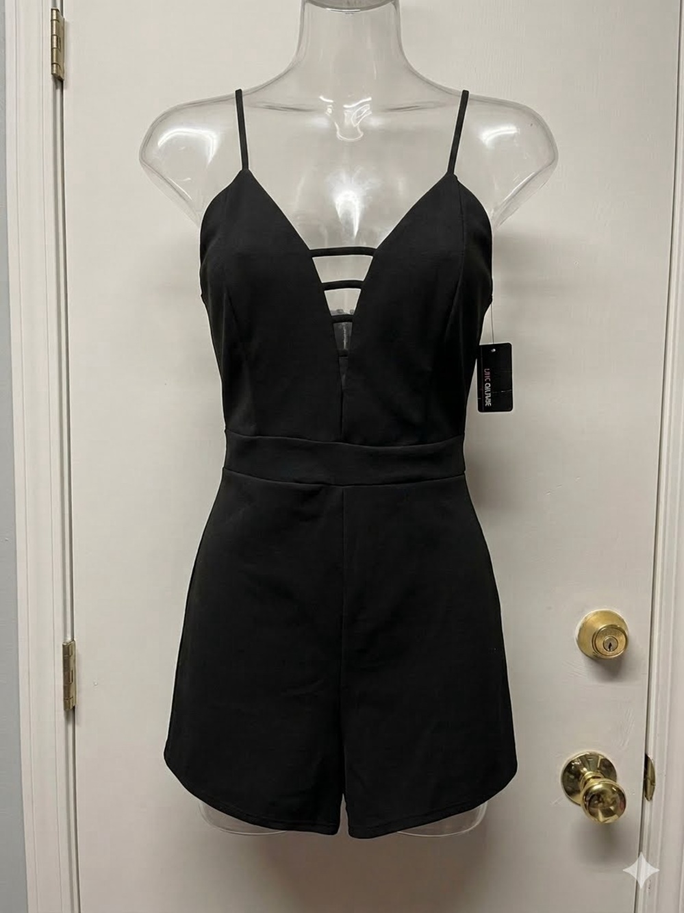 Love culture Strappy V-Neck Black Romper
